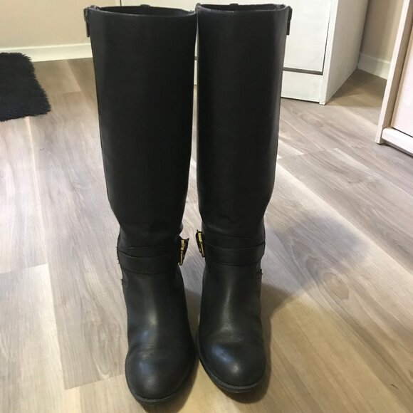Ralph Lauren Ladies Black Leather Boots Size 6B - Picture 2 of 6